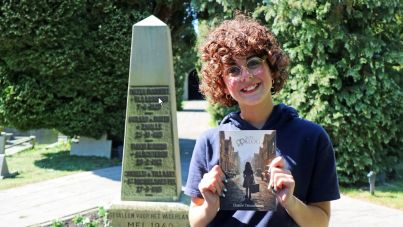 Danée schrijft een oorlogsboek